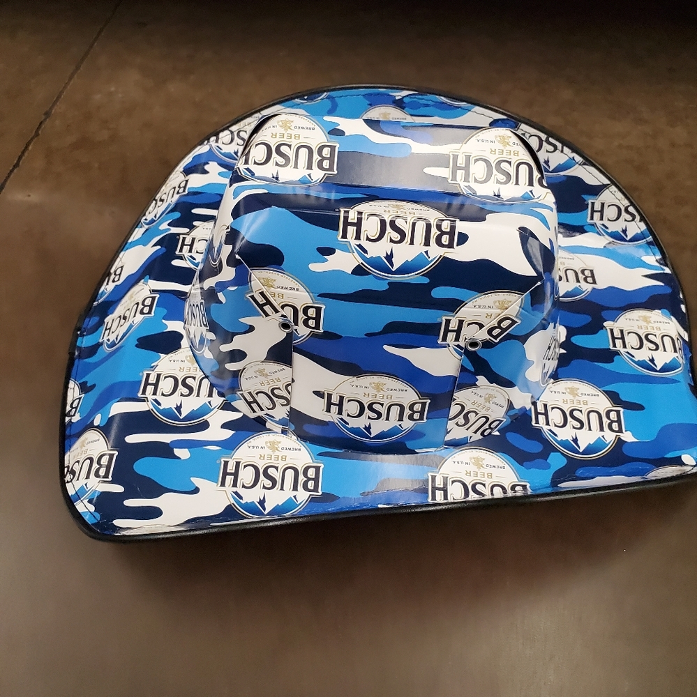 LAST ONE BUSCH LIGHT PARTY HAT